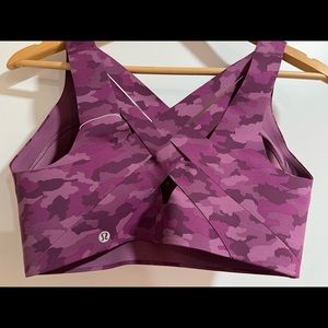 NWT Lulu Sports Bra Size 36DD